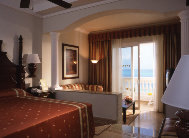 Group Rates for RIU Palace Las Americas  (2)